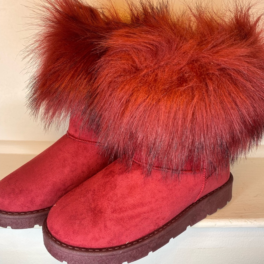 BURGUNDY WINTER BOOTS